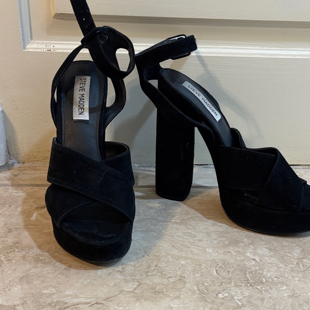 Steve Madden Elegant Black Heels